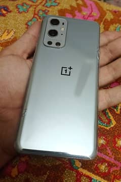 12GB+4GB RAM ,256GB ROM