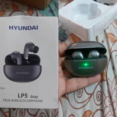 earbuds new hyundai