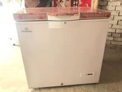 Dawlance Freezer. . . Single Door. . . Good working Condition. . ice maker. . .