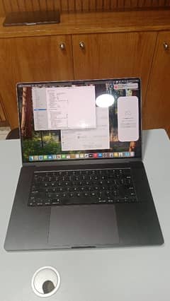 MacBook pro M3 pro 16-inch | RAM 18GB | SSD 512GB