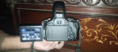 Canon D600