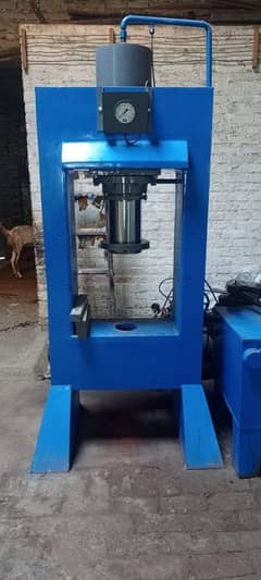 Hydraulic press