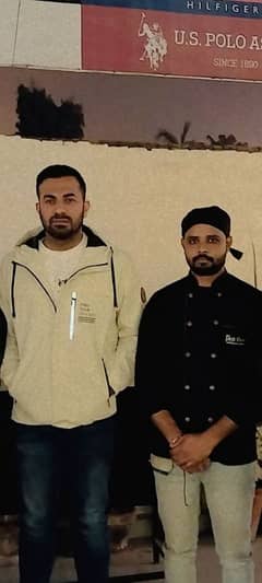 I am an expert in cooking and have experience of 10years.
