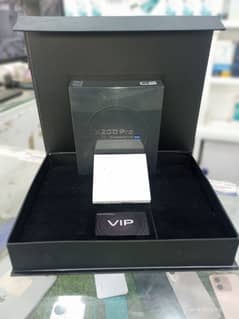 x200 pro box packed with gifting