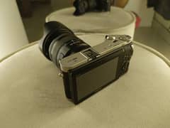 Samsung NX300 like brand new condition shows in pics