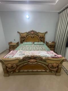 wooden bed set without matris