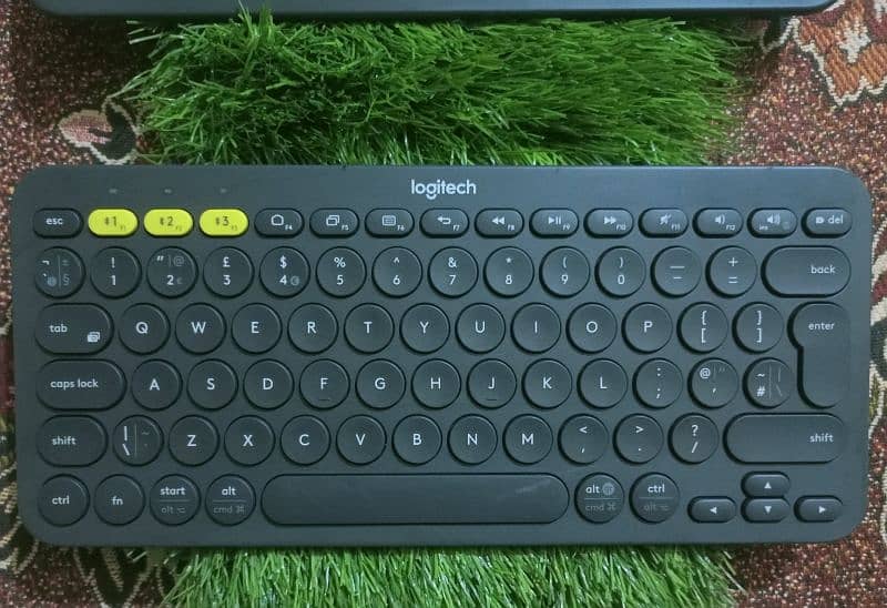 Logitech K380 Multi Device Bluetooth Keyboard 1
