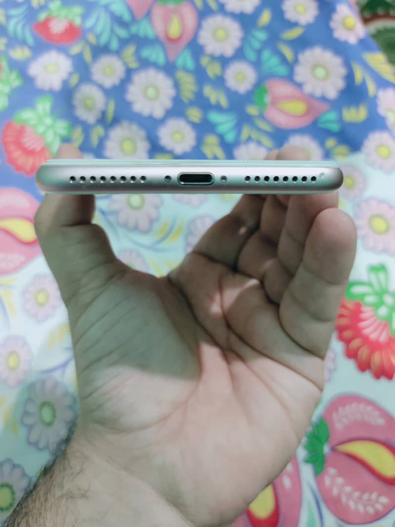Iphone 7plus128gb Pta Apprvd,,Fngr Sensor ok 4