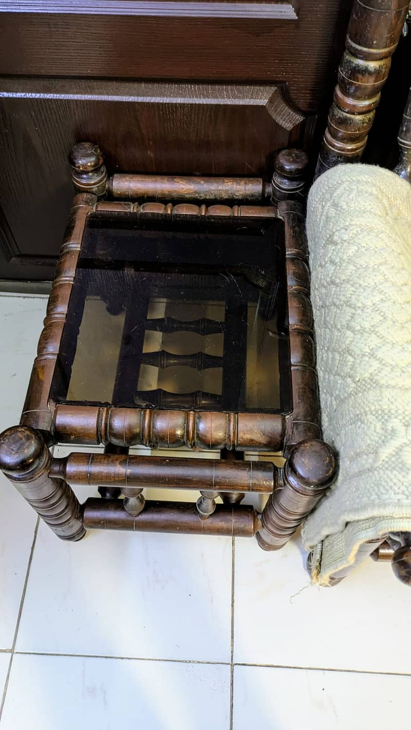 Set of 3 tables 1