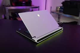 Alienware x17 R2 Gaming 17.3" 4k/120Hz i9/12th 3080Ti/16gb 64gb/4tb