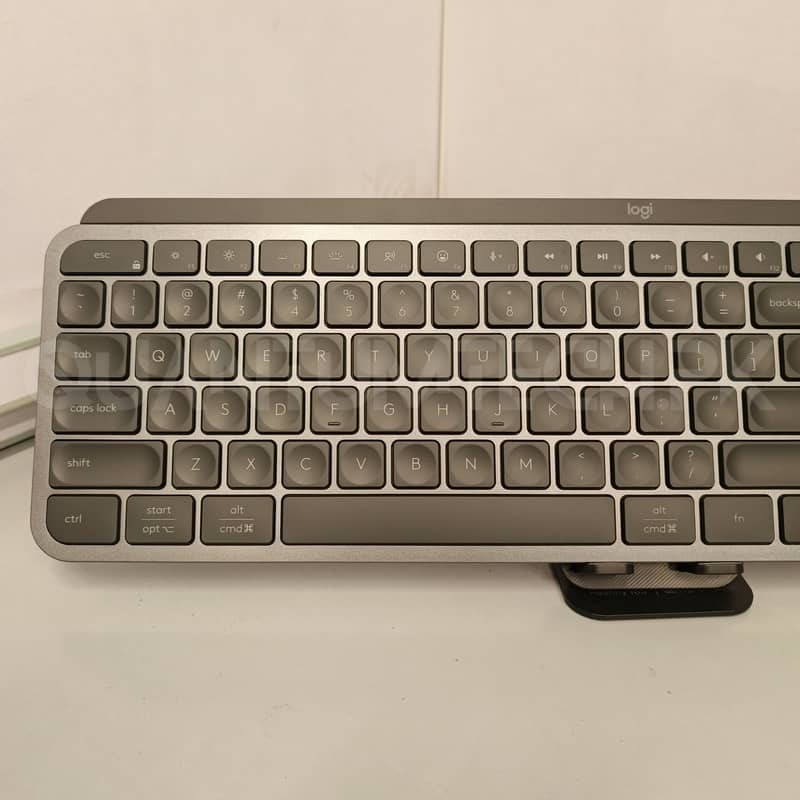 Logitech MX Keys S Keyboard & MX Master 3S Mouse Combo Box Packed 5