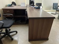 office computer table And drawers