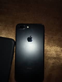 80%