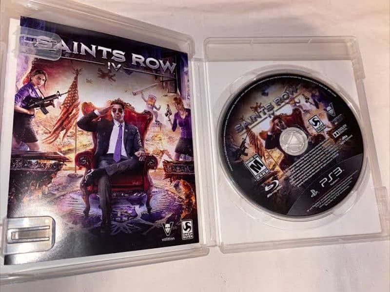 PS3 SUPER SLIM WITH GAME AND CONTROLLER 1