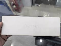 Apple Watch Series 9 45MM Starlight Ceramic GPS