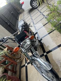 Honda CG 125 SILVER EDITION PUSH START