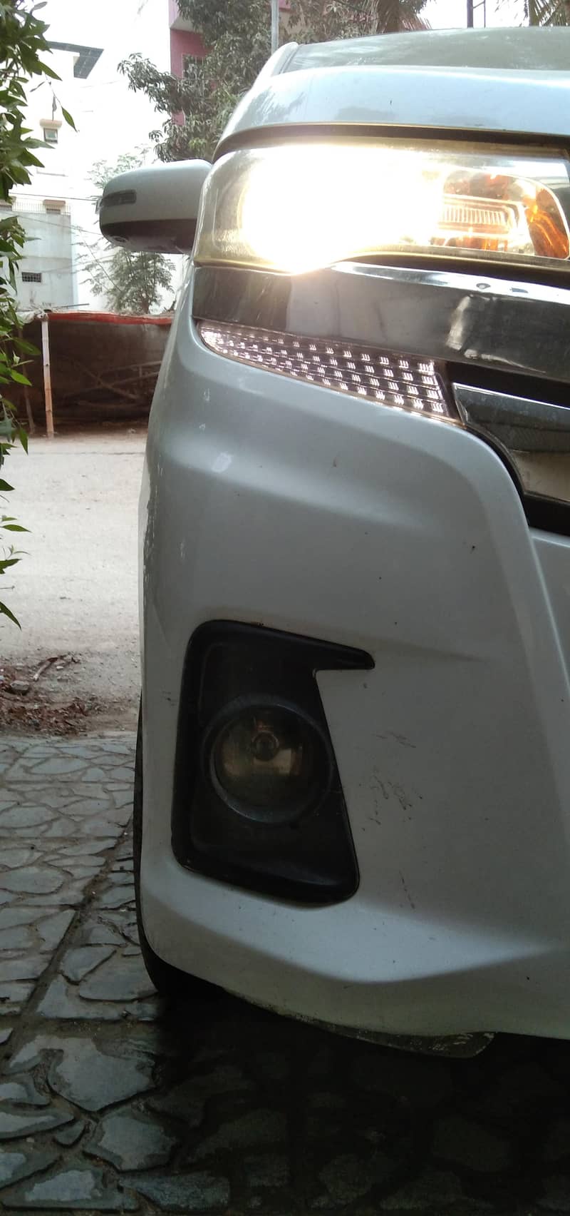 Nissan Dayz Highway Star, full genuine 17