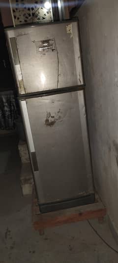 Dawlance fridge for sale in working