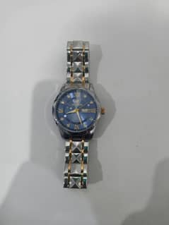 Elegant Analog Watch For Sale | With Date And Day | Urgent Sale.
