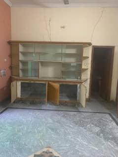 Saperate gate ground floor for rent in Range road farid hospital