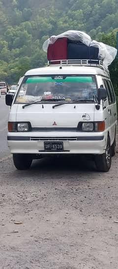 toyata haice misturbushi 12 seater available