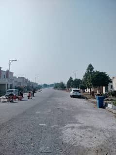 5 MARLA House Main Boulevard