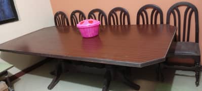 Dinning table for urgent sale