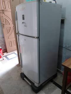 Dawlance Medium size Fridge For Sale (03077756344 call)