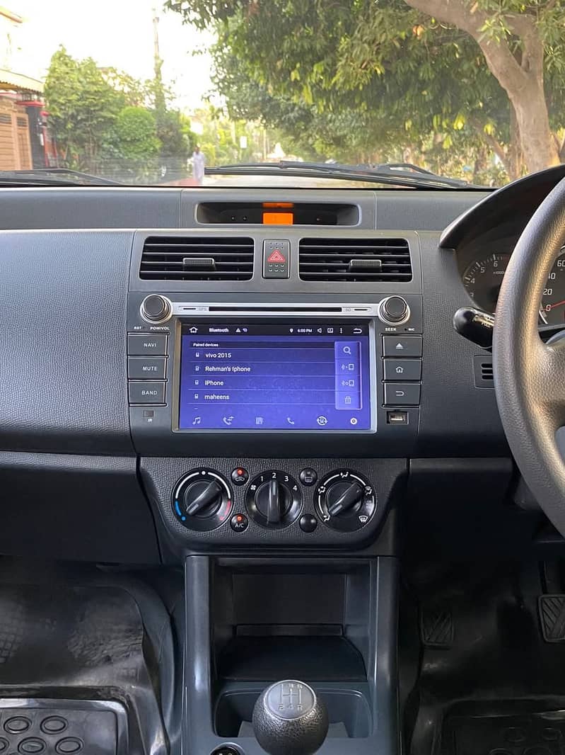 Suzuki Swift dlx 1.3 navigation 4