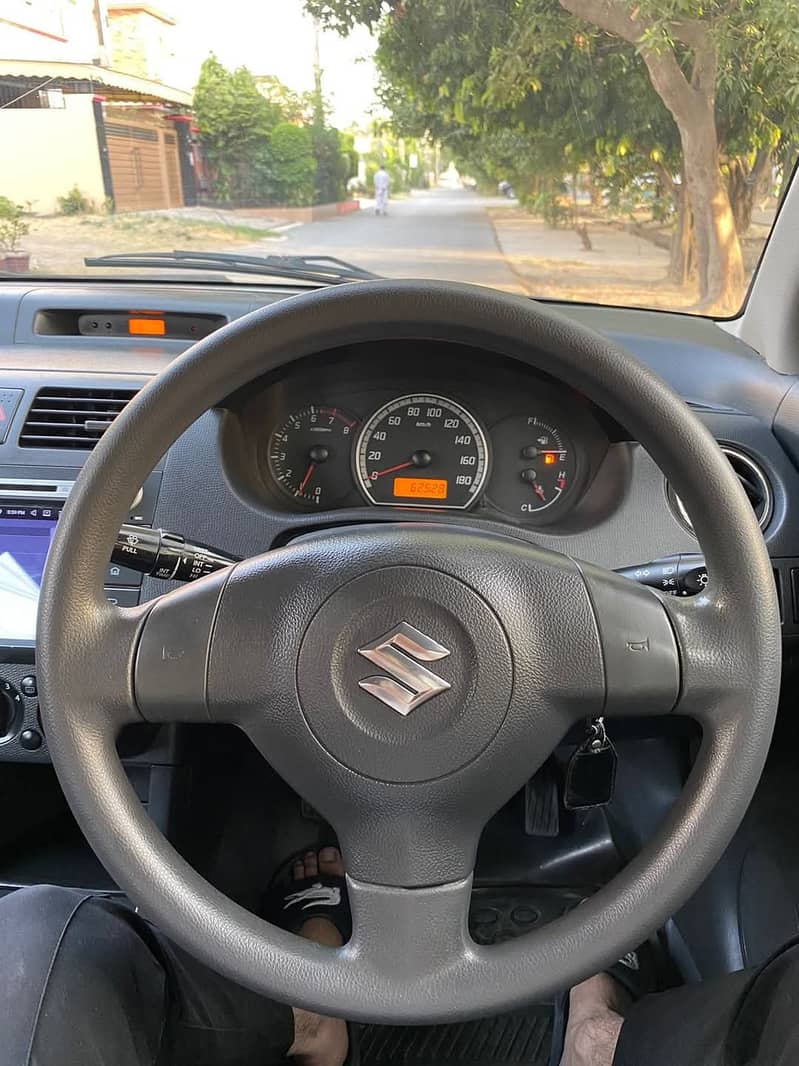 Suzuki Swift dlx 1.3 navigation 9