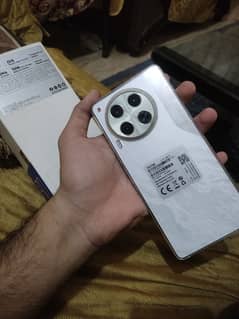 Tecno Common 30   12/256