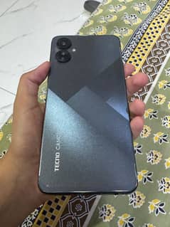 ( 03247627801 )All ok condition just like new, Fingerprint disapear