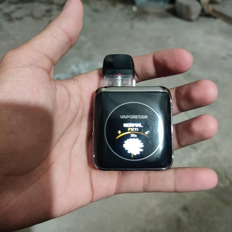 Xros Nano 4 display screen with box 4