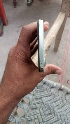 vivo y100