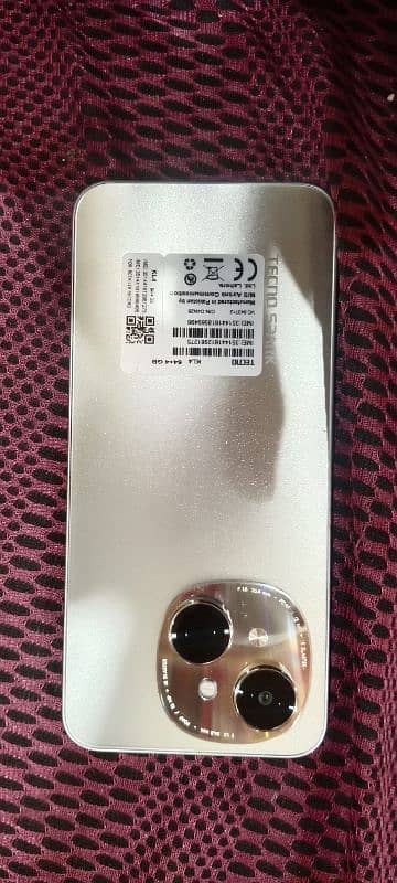 Techno spark go 1    4+4/64 0