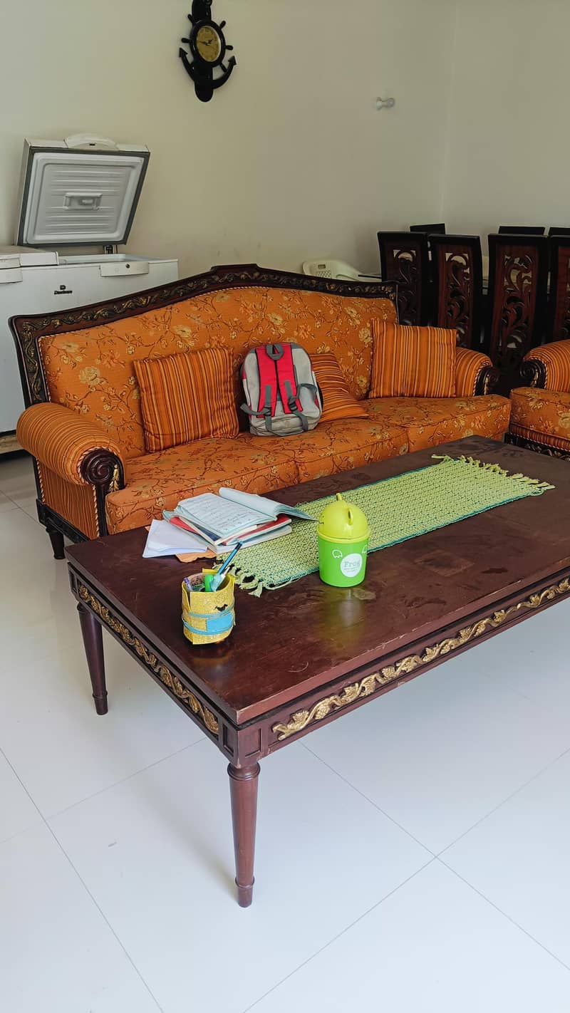 Complete sofa set for sell. large size sofa seater with Deewan n table 2