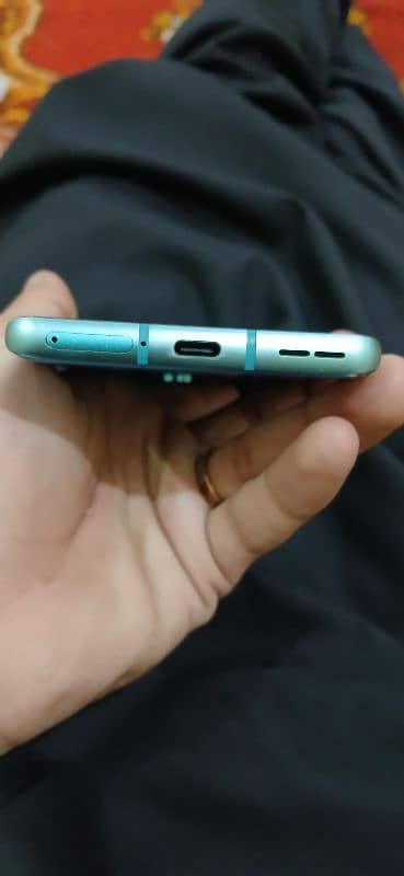 One plus 8  no repairing no open dual SIM PTA officially approve 2