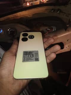 Infinix smart 8 10.9condishn 8.64gb box charging sath