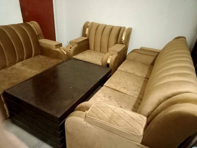 sofaset with table 2