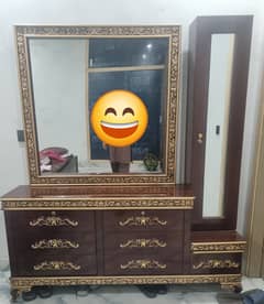 Dressing table wooden
