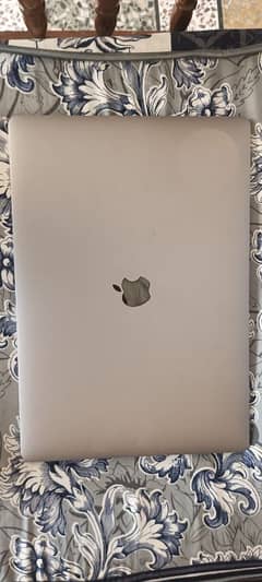 MacBook pro 2019