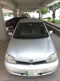 Toyota Platz 2001