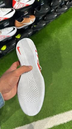 Nike Air zoom gripper size UK 8.5