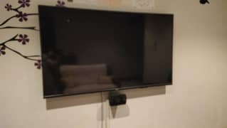 HAIER 4K SMART TV WITH REMOTE