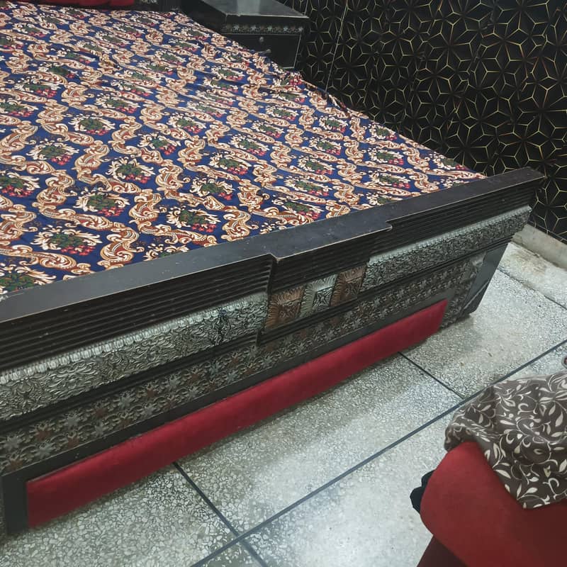 king size bed with side tables with metres 2