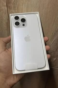 IPHONE 16 pro max LLA Factory unlocked box pack