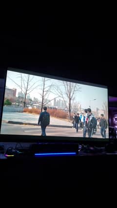 samsung 4k led 32'" HDR 10