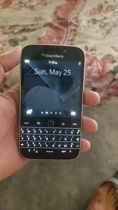 Blackberry q20