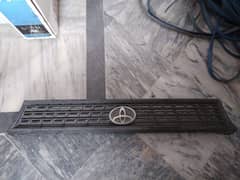 Toyota corolla xe 2000 model Grille for sale