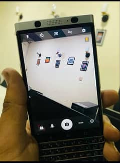Blackberry keyone